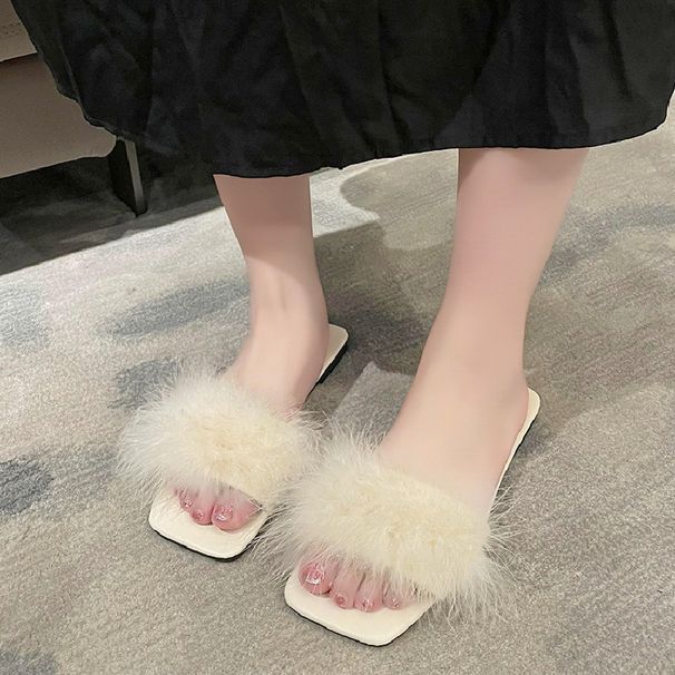 European And American Women's Furry Slippers, 2023 Summer New Model, Large Size, Outdoor Wear, One-strap Beach Sandals,_vogvips.com