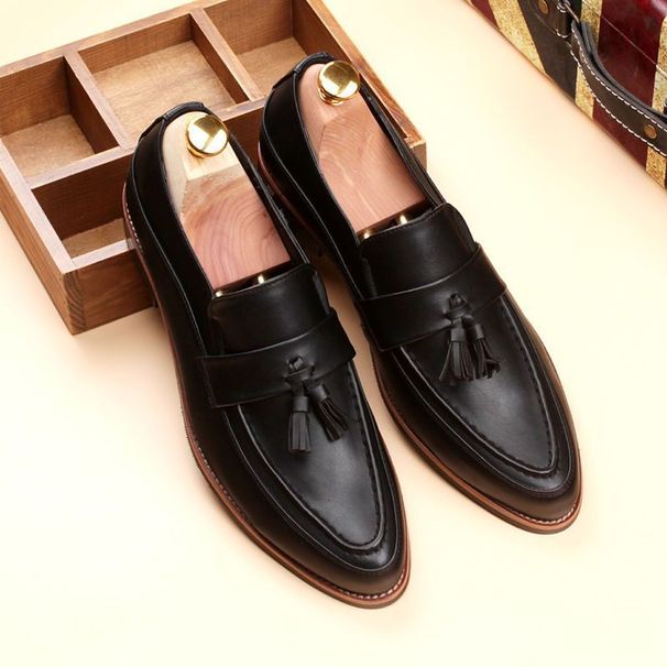 Euro Step Beijiang Wolf Korean Version Hairstylist Men's Youth Slip-On British Brogue Tassel Pointed Leather Shoes For Men_vogvips.com