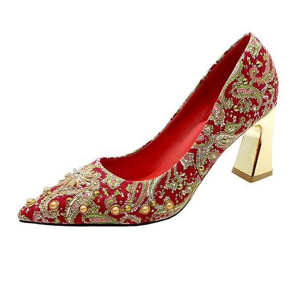 Red Gold Pointed-toe High-heeled Shoes With Chinese Embroidery And Rhinestone Wedding Shoes, 7 Cm Thick Heel, High And Stylish Red Shoes_vogvips.com