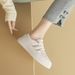 cameido Women's slip-on white canvas shoes, flat-soled casual shoes, versatile canvas shoes for the fall of 2024_vogvips.com