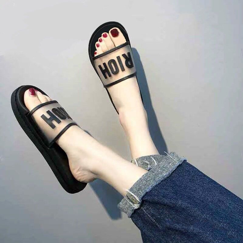 New Summer Slippers: Comfortable, Flat, And Trendy Beach Sandals For Women. Versatile, Stylish, Minimalist, And Matte-finish Indoor Slippers_vogvips.com