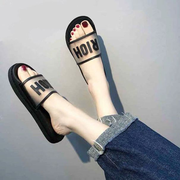 New Summer Slippers: Comfortable, Flat, And Trendy Beach Sandals For Women. Versatile, Stylish, Minimalist, And Matte-finish Indoor Slippers_vogvips.com