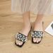 Fashionable Plus-Size Pearl Flat Sandals For Women, 2025 Spring/Summer Outdoor Comfortable Beach Slippers_vogvips.com