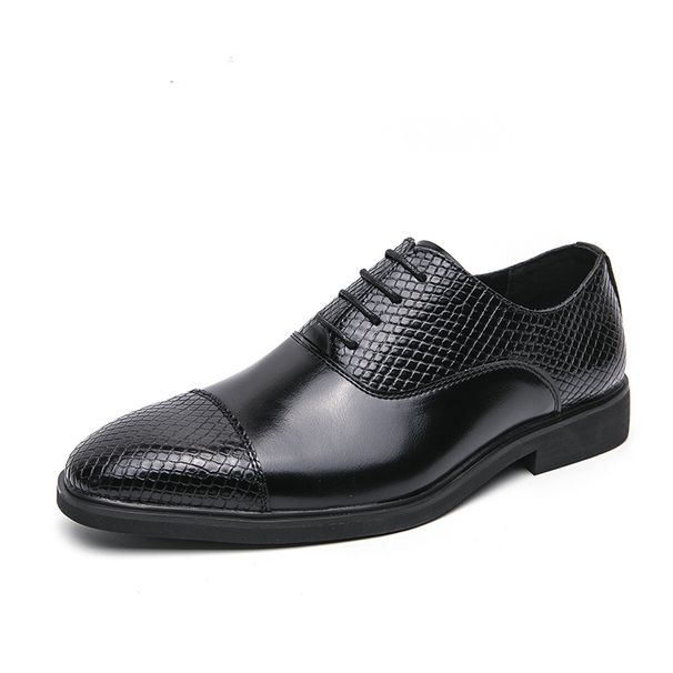 New Black And White Color-block Carved Brick Men's Shoes For Men's Business Leather British Derby Shoes Pointed Toe Banquet Wedding Leather Shoes_vogvips.com