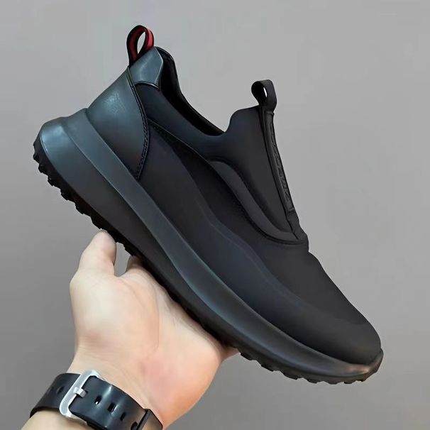 Men's Spring Casual Running Shoes Lightweight Breathable Soft Sole Slip On Thick Sole Sports Shoes_vogvips.com
