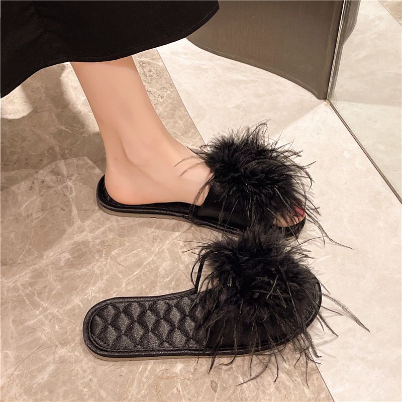 Fashion Personality Slippers Korean Style Soft Sole Summer Home Open-Toe Slippers Outdoor Fashion Furry Slippers For Women_vogvips.com