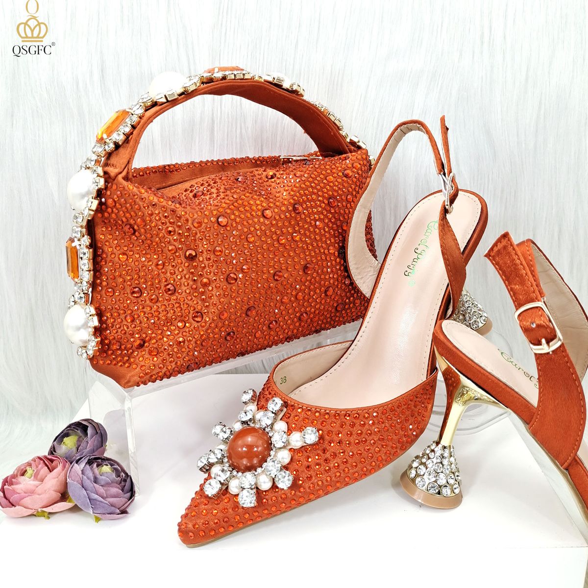 Women’s Shoes Simple party style pointed toe women's shoe and bag set with diamond strap on the handle_vogvips.com