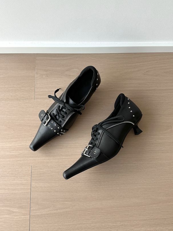 Lambskin Retro Niche Design Studded Lace Up Sexy Flats Women's Pointed Toe Stiletto Heel Wizard Shoes Early Spring_vogvips.com