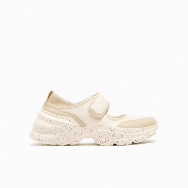 2026 New Thick Soled Mary Jane Fashionable Shallow Mouth Height Increasing Lightweight Casual Small Sports Travel Shoes_vogvips.com