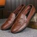 2025 Summer New Casual Versatile Slip-On Soft Sole Loafers Leather Men's Shoes_vogvips.com