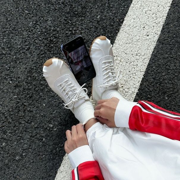 Soft Cream Style White Women's German Training Shoes 2026 New Spring Genuine Leather Thick-Soled Slimming Versatile_vogvips.com