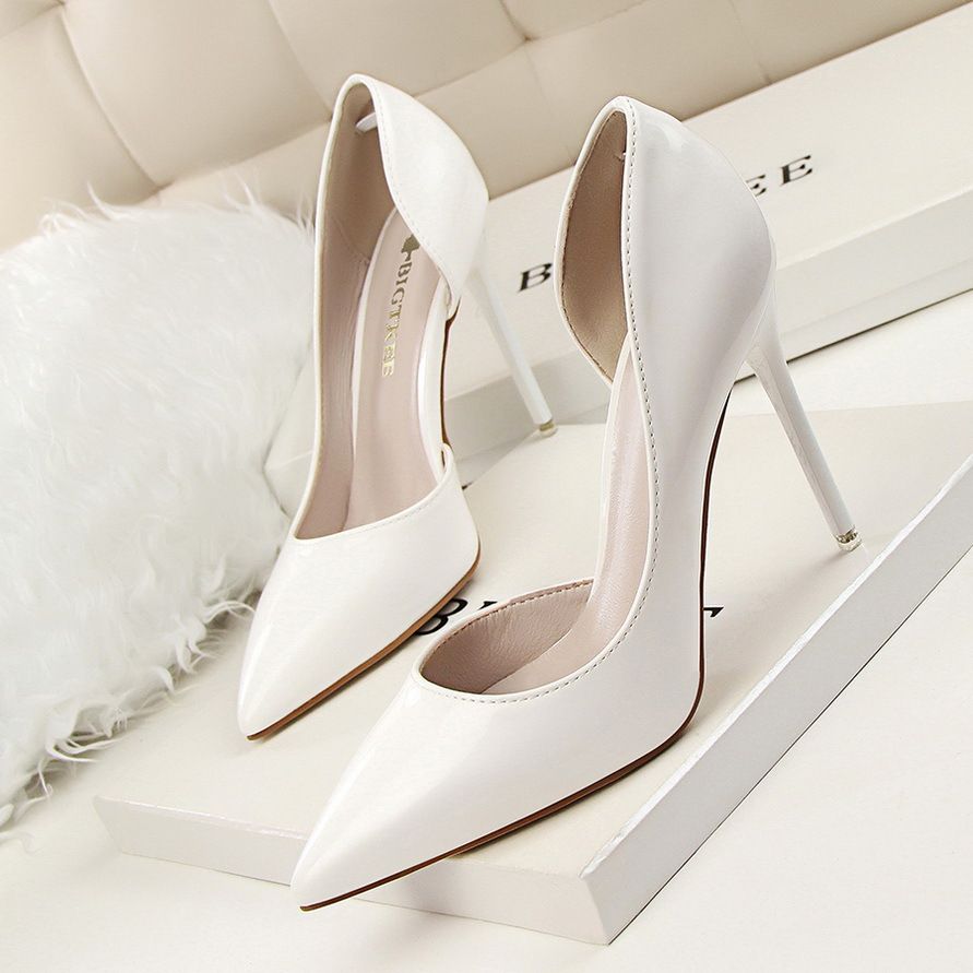 638-5 Korean Style Fashion Simple Stiletto Patent Leather Shallow Mouth Pointed Toe Hollow Sexy Slimming High Heels_vogvips.com