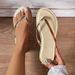 2026 Summer New Clip Toe Beach Vacation Casual Simple Explosion Flat Bottom Women's Cool Slippers_vogvips.com