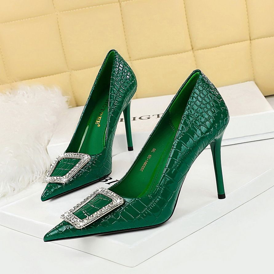 Women's shoes fine heels high heels shallow mouth pointed patent leather snake-print rhinestone buckle single shoes_vogvips.com