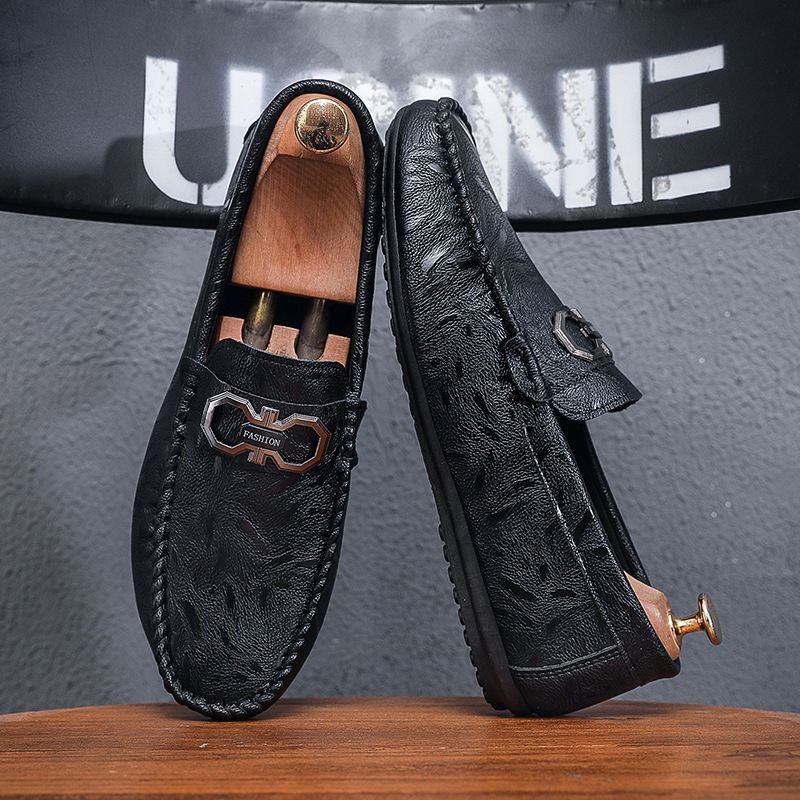SHLIANG Brand Men Loafers Leather Casual Shoes Men Flats Lightweight Driving Boat Shoes Male Footwear X0043_vogvips.com