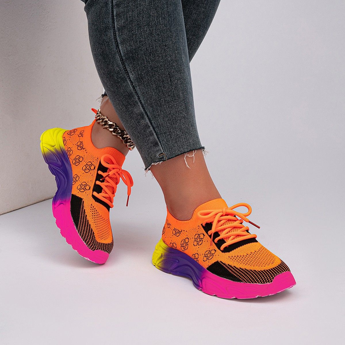 New Fall Low Top Rainbow Bottom Matching Color Round Head Flat Fly Knit Sneakers_vogvips.com