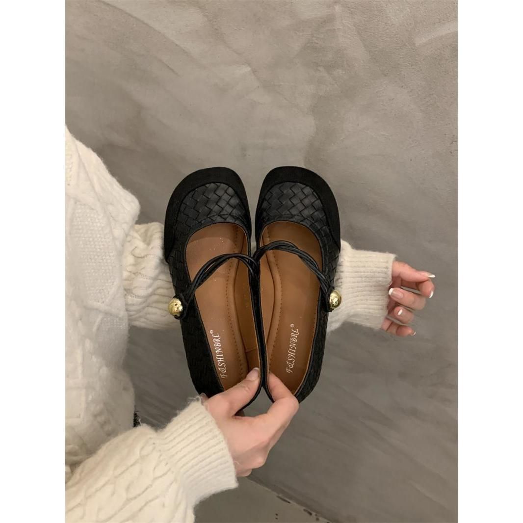 Spring 2025 New Flat Bottomed Mary Jane Shoes With Round Toe And Soft Sole, Versatile Fashion, Shallow Mouth, One Word_vogvips.com