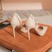 Qianluhui Korean-style Gentle Ladylike Pointed-toe Stiletto Shoes With Pearl Chain And Hollow High Heels_vogvips.com