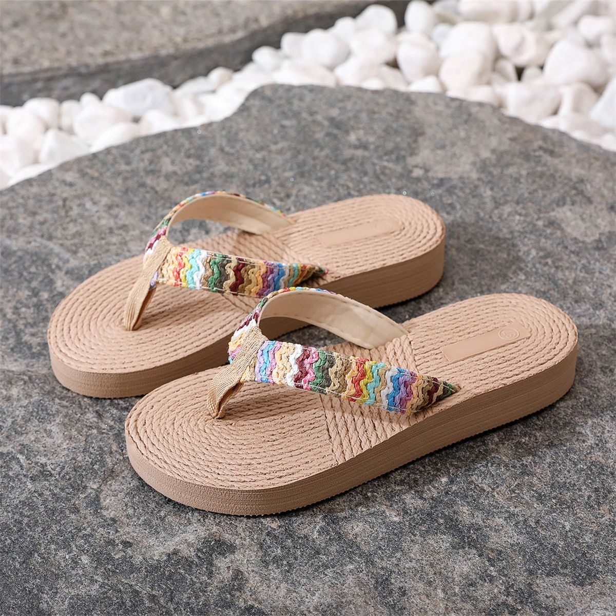 2022 New PP Grass Straw Woven Flip-Flops For Women Summer Internet Celebrity Fashion Sandals Korean Style_vogvips.com