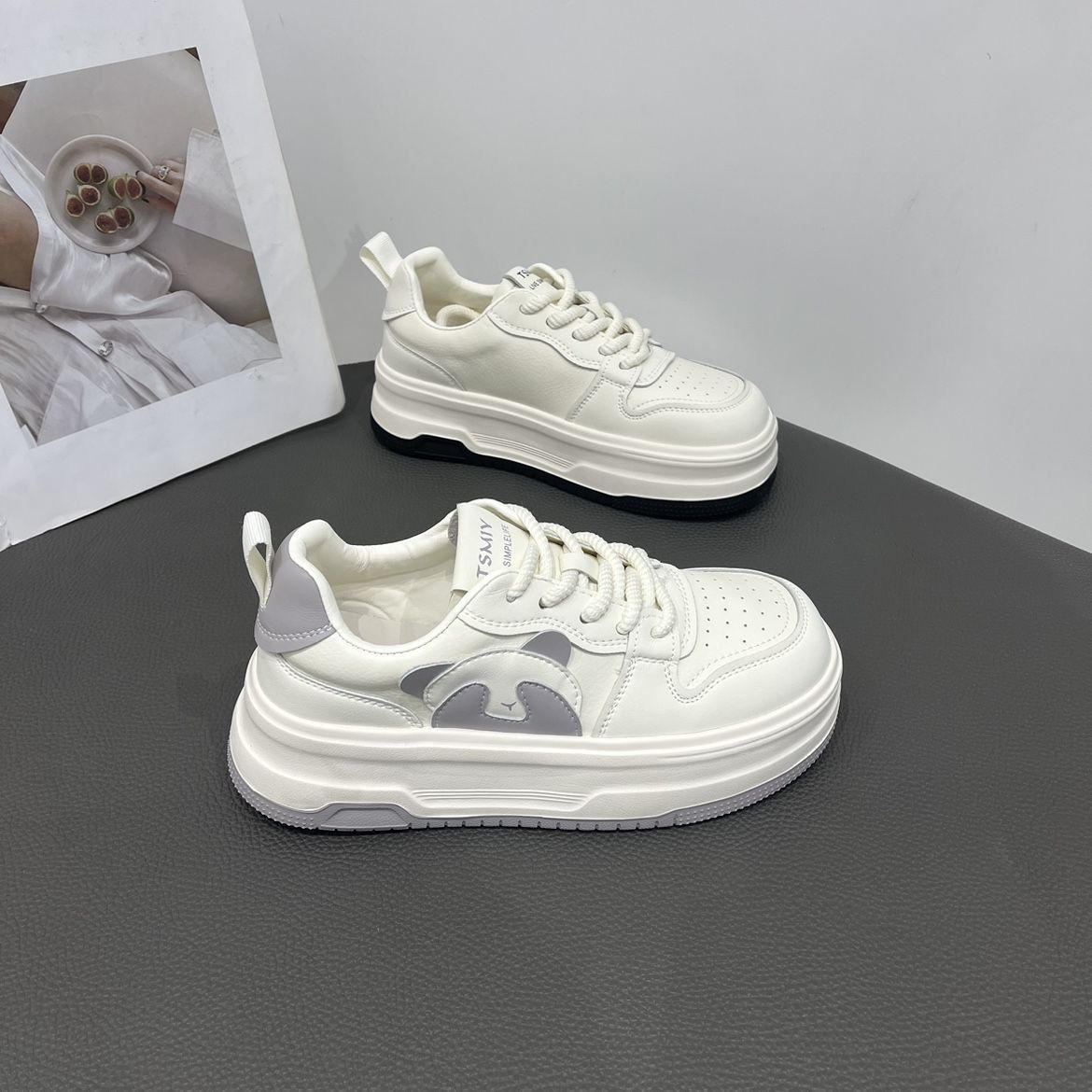 Panda Round Toe Thick Soled White Shoes New Chic Big Head Bread Student Campus Sneakers_vogvips.com