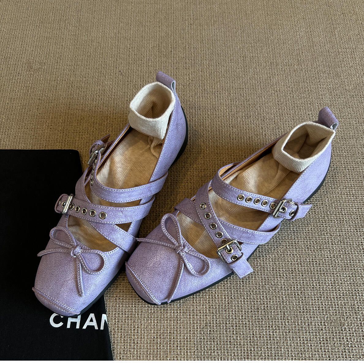 New Style Women's Leather Pig Nose Mary Jane Shoes Retro Square Toe Ballet Flats French Low Mouth One Strap_vogvips.com