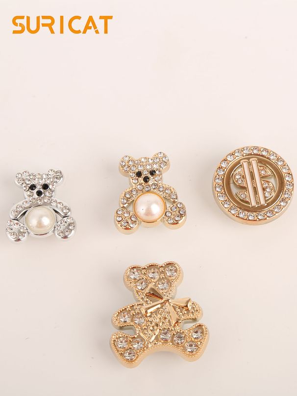 8-piece DIY Shoe Decoration Set, Featuring A Pearl Bear, Symbol Shoe Ornaments, And A Cute Detachable Shoe Hanger—the Perfect Holiday Gift_vogvips.com
