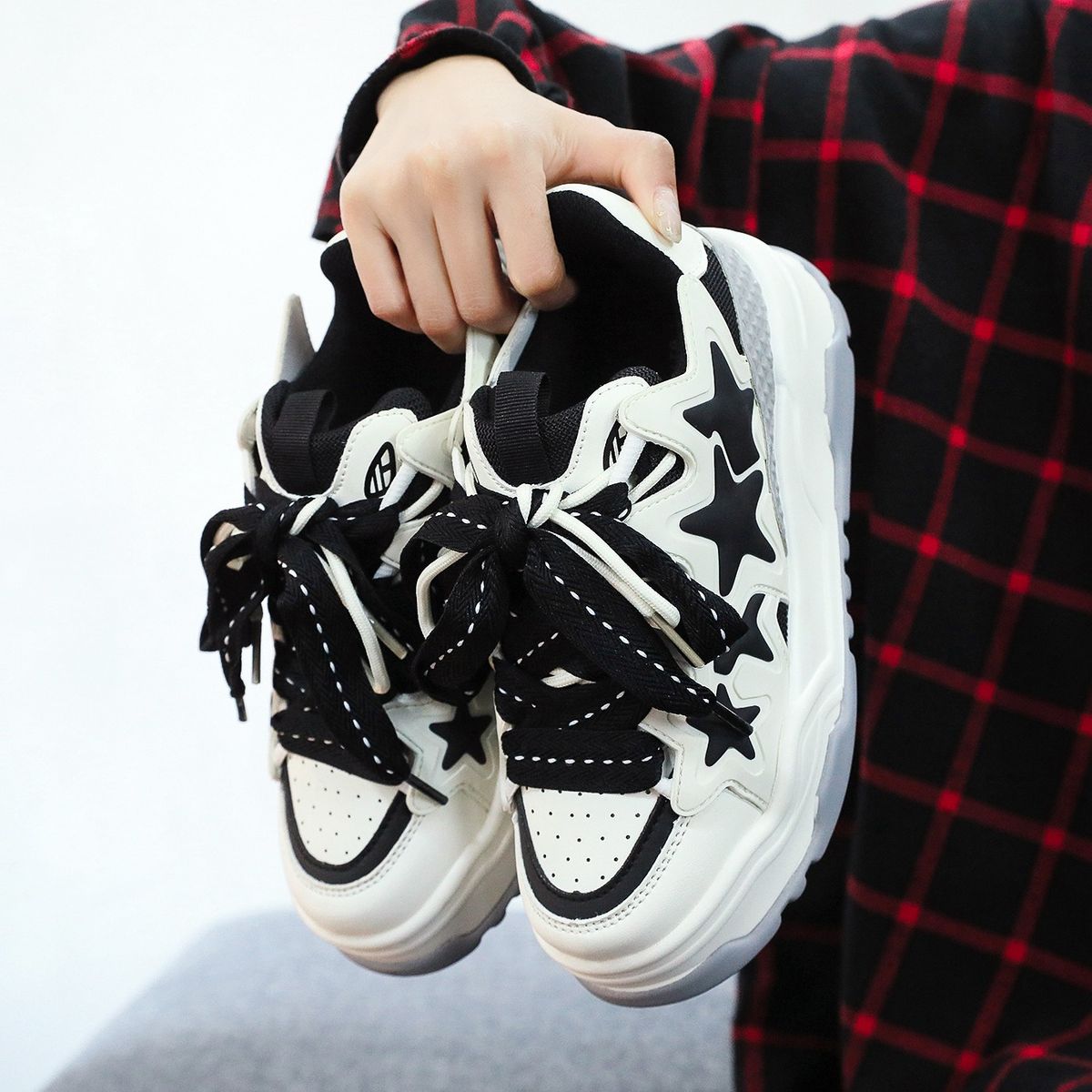 Unisex Creamy White Star Patterned Loaf Shoes Trendy Couple Sneakers Versatile New Style For Men And Women_vogvips.com