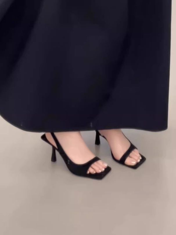 Women's One-strap Sandals 2026 Summer Model, Open-toed, Suitable For Wearing With Skirts, Versatile Square Toe, Simple_vogvips.com