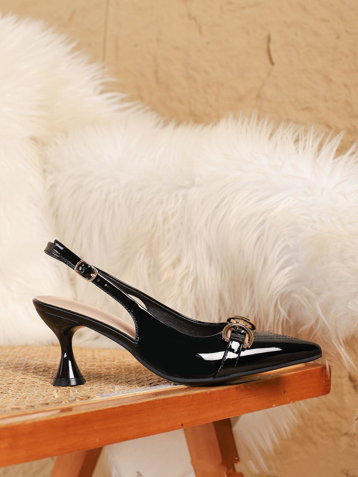 2026 Large Size Female High-heeled Shoes Pointed Black Fashion All Kinds Of New Baotou Thin Heel Korean Version Of Single Shoe Women_vogvips.com