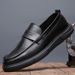 2026 Spring New Shoes Genuine Leather Versatile Trendy Breathable Slip-On Casual Loafers Men's Moccasins_vogvips.com