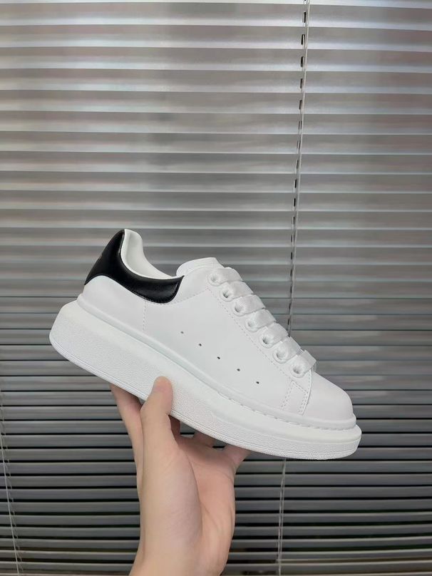 Gaoding 2024 New New Casual White Sneakers Women, Height Increasing Thick Sole Versatile Couple Sports Shoes For Men_vogvips.com
