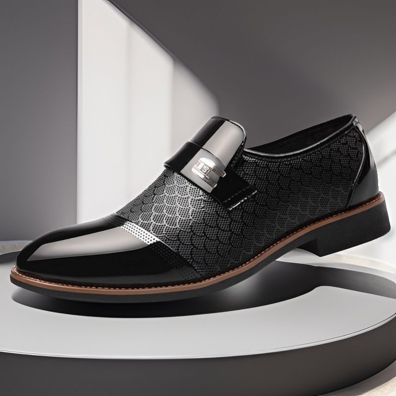 2024 Embossed Large Size Slip-On Versatile Men's Casual Leather Shoes Sizes 38-48 Long Term_vogvips.com