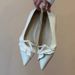 Sheepskin Version Of The Design Sense Of Niche New Pointed Ruffled Rim Shallow Mouth Leather Stirrups Versatile 2025 Spring And Summer New_vogvips.com