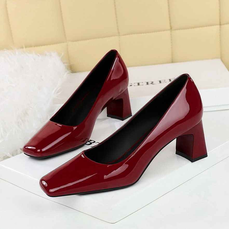 SEVEN BIG TREES Women's Chunky Heel Square Toe Pumps - Shiny Patent Leather Slip-On Shoes For Work & Party (Black, Nude, Anchor Red)_vogvips.com