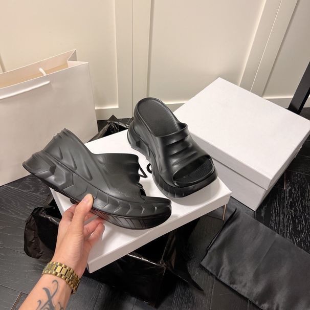 26SS Summer Style New Platform Correct G Letter Thick Sole One-Word Slippers Outdoor High Heel Wedge Lazy Sandals_vogvips.com
