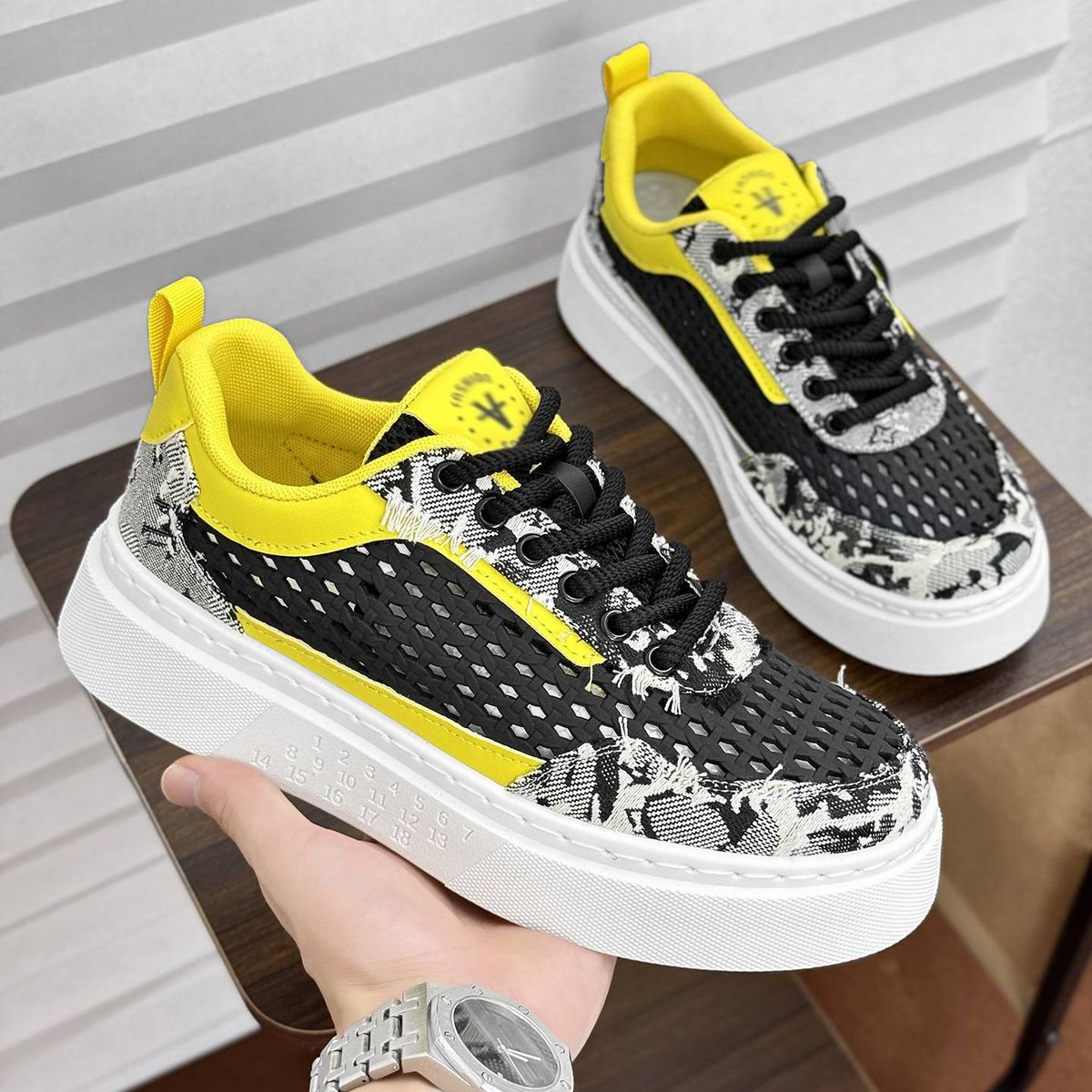 2025 Men's Sneakers, Hollow-out, Breathable, Fashionable, Thick-soled, Height-increasing, Youth Sports Fashion Casual Shoes, Versatile Low-top Shoes_vogvips.com