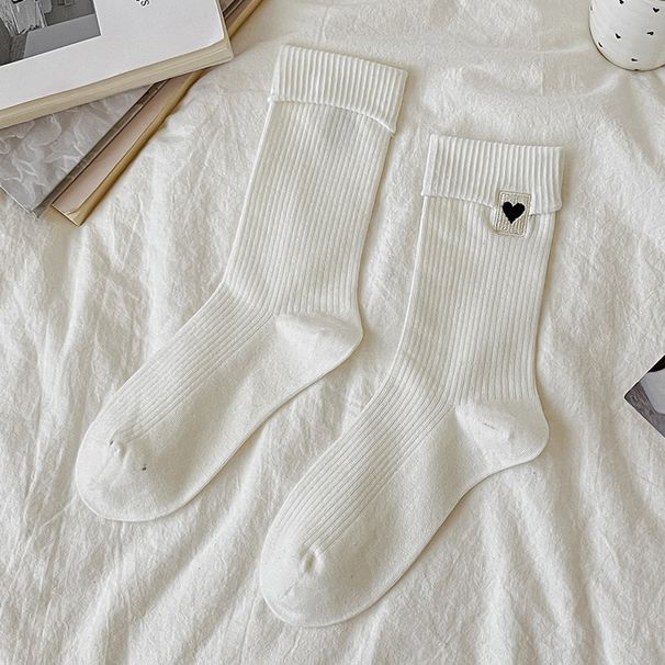 25-year New Grey Heart-shaped Mid-calf Socks For Women, A Pile Of Women_vogvips.com
