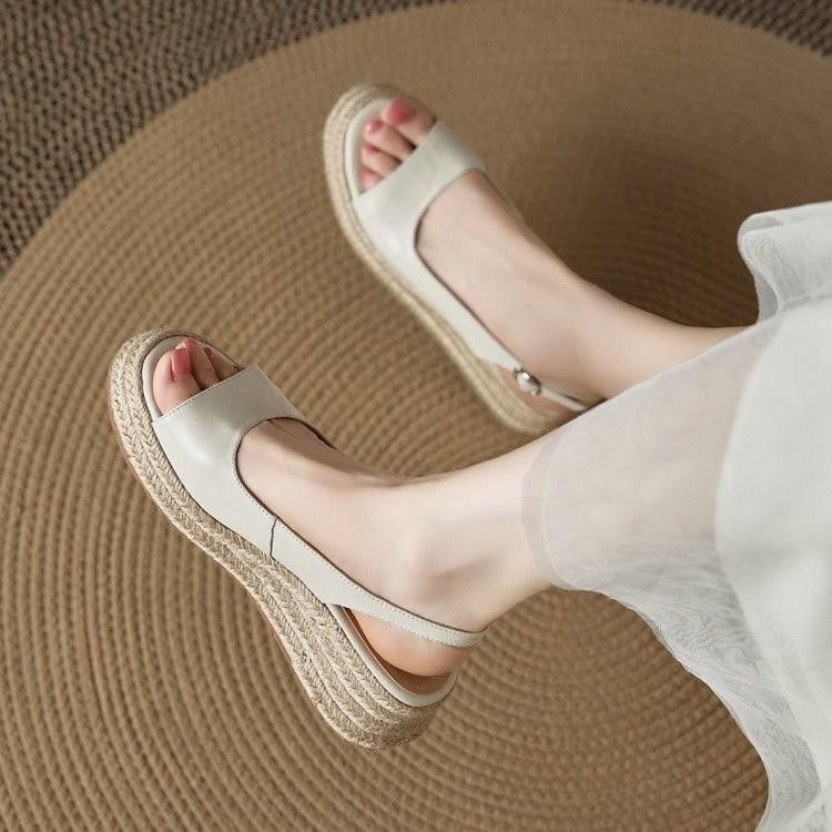 Fashionable Retro Round-toe Straw Open-toe For Women, 2026 Summer New Style, Wedge Heel, Single Strap Roman Fish Mouth_vogvips.com
