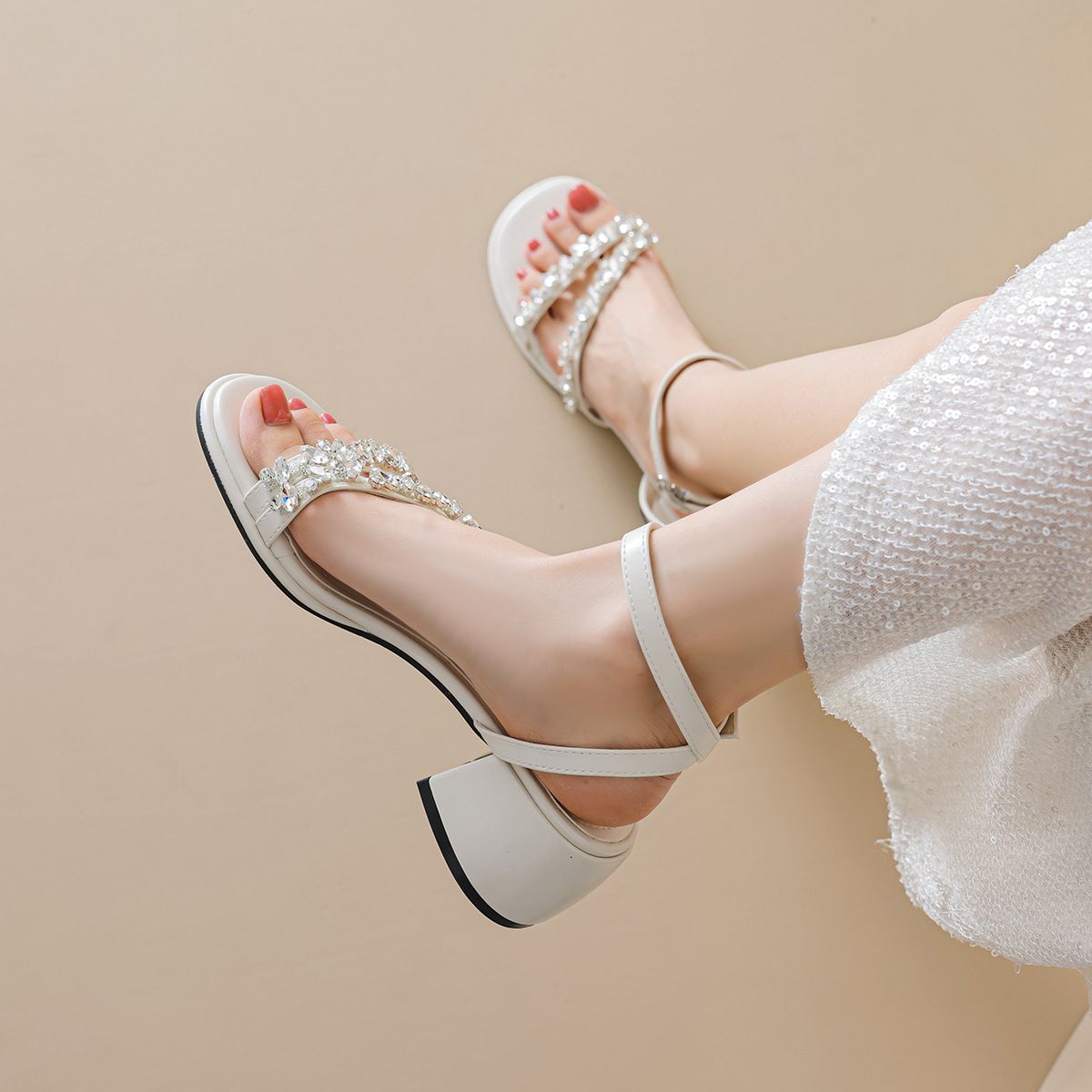 Weiwei Girl 367-3 One-Strap Comfortable Rhinestone Sandals Summer Stunning Silver High Chunky Heels For Women_vogvips.com