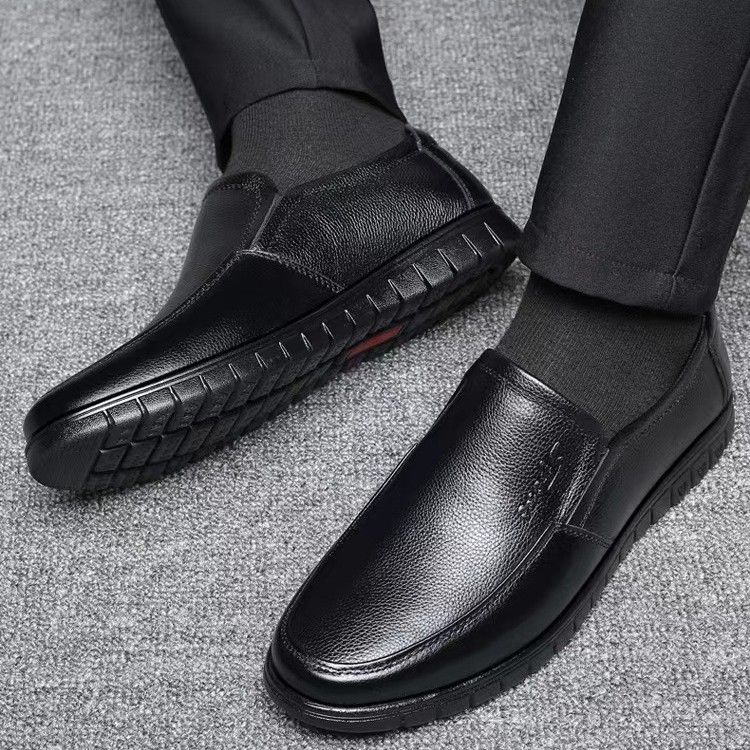 2025 New Autumn Breathable Business Dress Shoes Men's Genuine Leather One Step Stepping Middle Aged And Elderly Casual_vogvips.com