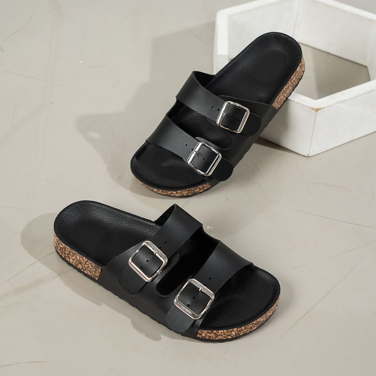 Women's Fashion Slippers Waterproof Non-Slip Thick Sole Wear-Resistant Solid Color One-Time Molded Home Outing Slippers_vogvips.com