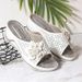 2025 Summer New Fashionable Large Flower Slope Heel Casual Set With Toe Cool Slippers For Women_vogvips.com