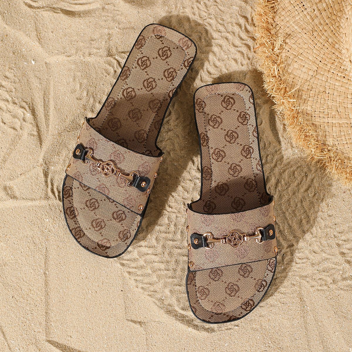 Free Delivery Flat Bottomed One Piece Slippers With Round Head Lightweight And Minimalist Design Perfect For Beach Wear_vogvips.com