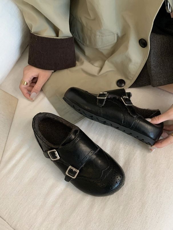 British Style Retro Carved And Velvet Le Fu Shoes For Women 2025 New Autumn And Winter Block Suede Carved Small Leather Shoes_vogvips.com