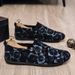 Fashion Personalized Printed Loafers Men's Low-top Foot-fitting Lazy Shoes Men's Doudou Shoes_vogvips.com