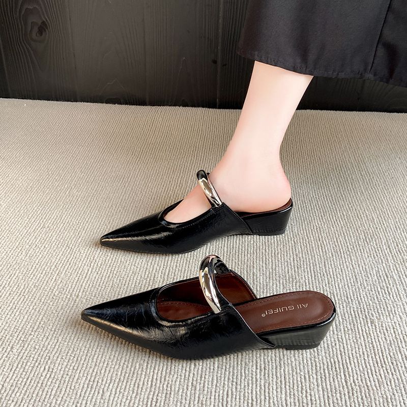 Inner Height-increasing Slope Heel Pointed Slippers Women's Outer Wear 2026 New Spring And Summer Beautiful Single Shoes_vogvips.com