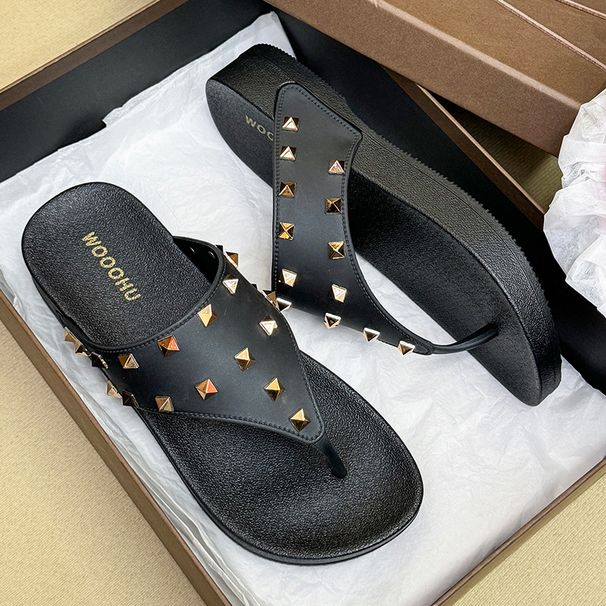 Gaomeilun Fashionable Rivet Flip-Flops For Women, New Summer Casual Thick-Soled Beach Sandals_vogvips.com