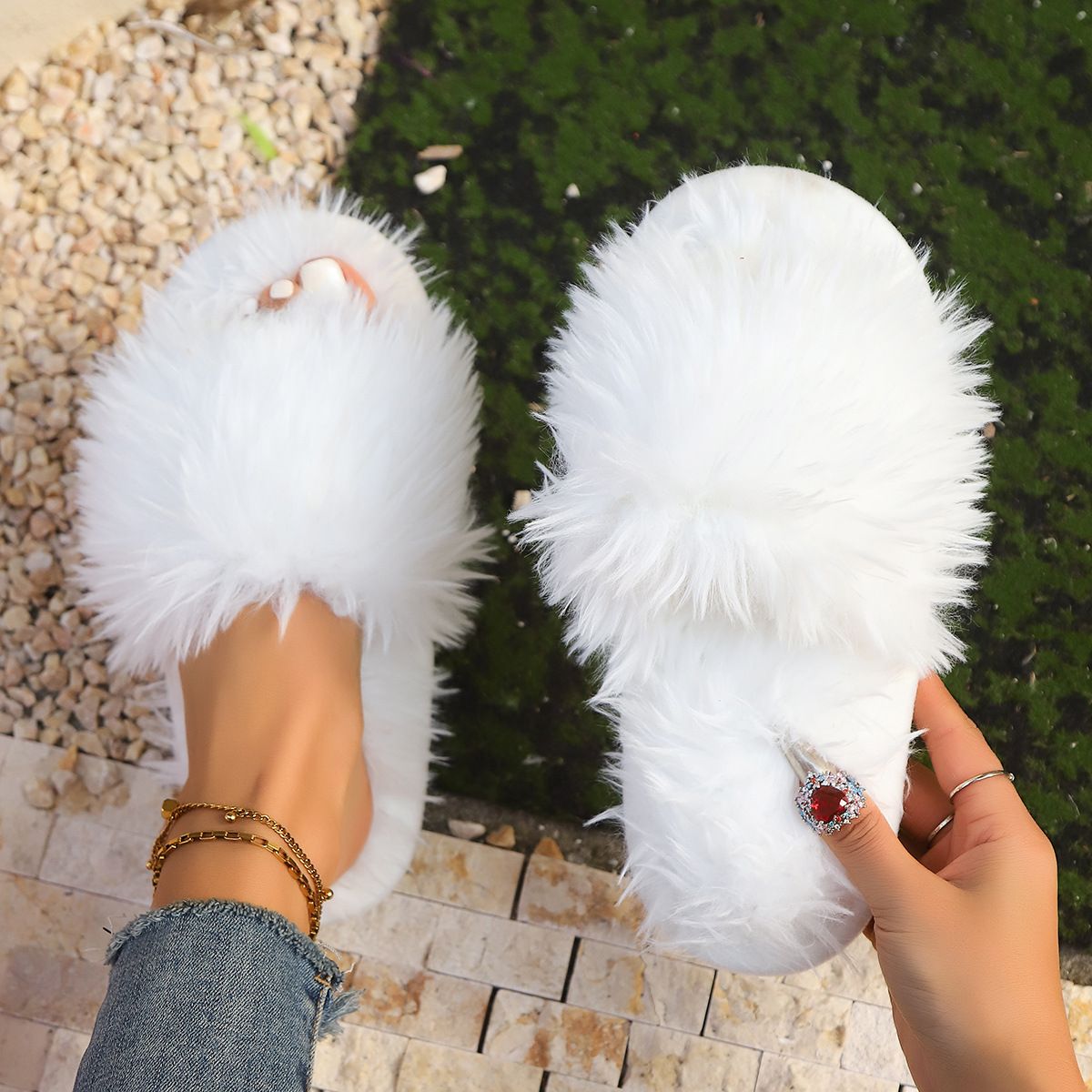 Hot-Selling Furry For Women, Autumn And Winter Outdoor Non-Slip Indoor Thick-Soled Home Fuzzy Maternity Cotton Slippers_vogvips.com