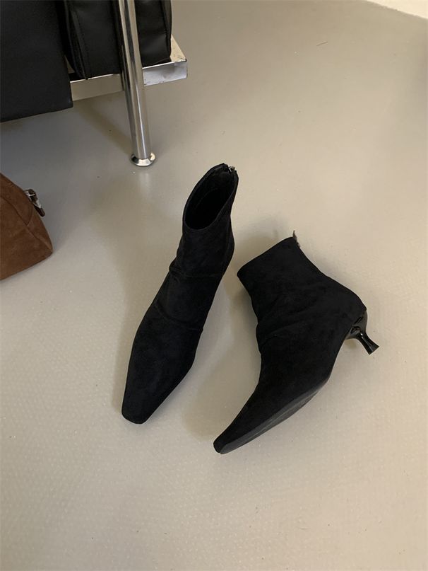 Versatile Pleated Niche Design Martin Slim Fit Elastic 2025 Autumn Winter New Melad Fashion Boots For Women_vogvips.com
