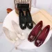 Womens Black Quilted Patent Leather Flat Shoes With Bow Decoration Daily Outft_vogvips.com